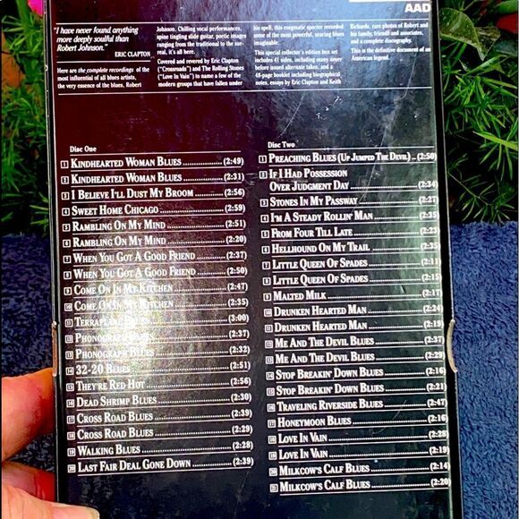 NIOB complete recordings of bluesman Robert Johnson with biography book - Picture 2 of 16